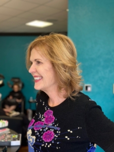 woman with fine hair just got a new haircut